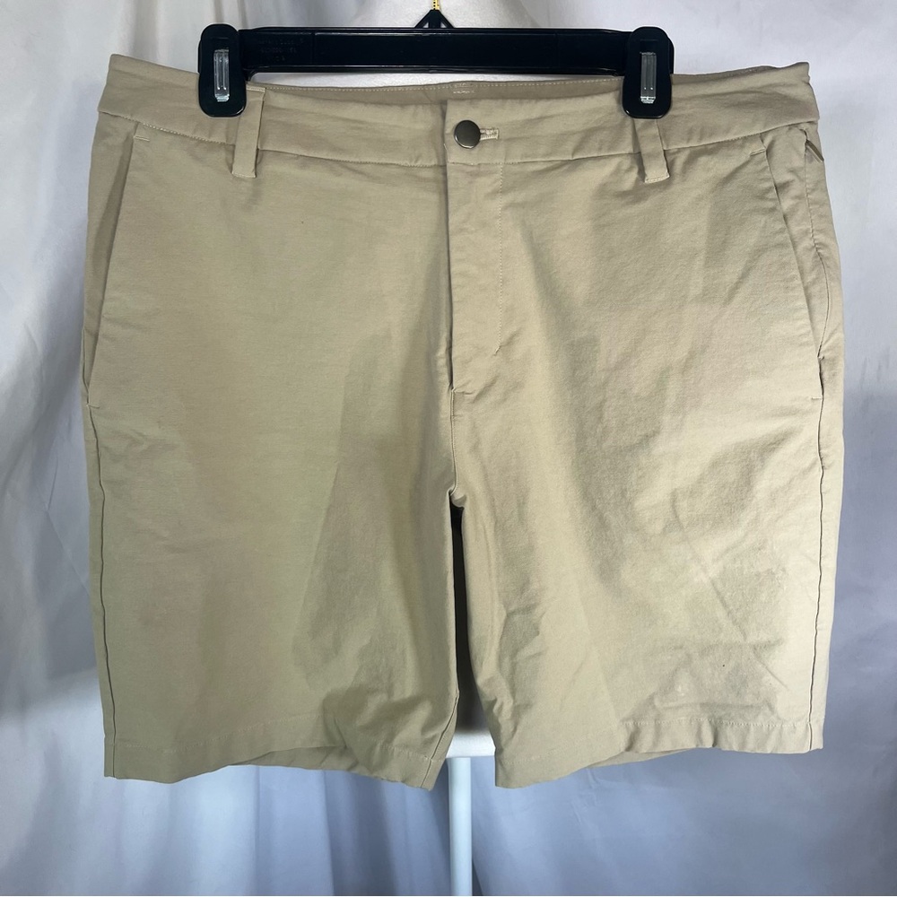 Lululemon Men's Commission Classic-Fit Short 9" Shorts Tan‎ Khaki Golf Size 34